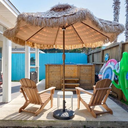 Вилла Private Beach Access, Fenced Yard & Pet Friendly, Pool, Cabana Life Beach House Дестин Экстерьер фото